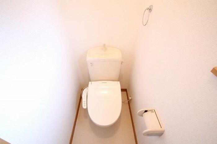 物件内観写真5　(トイレ)