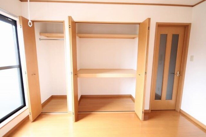 物件内観写真11　(収納)