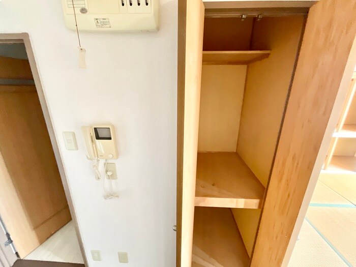 物件内観写真16　(収納)