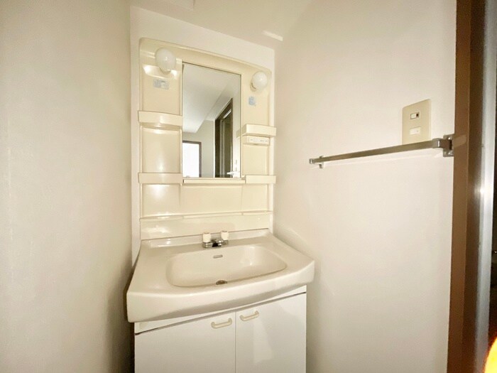 物件内観写真17　(洗面)