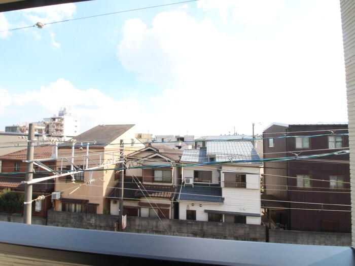 物件内観写真16　(室内からの展望)