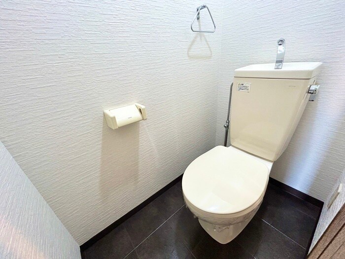 物件内観写真16　(トイレ)