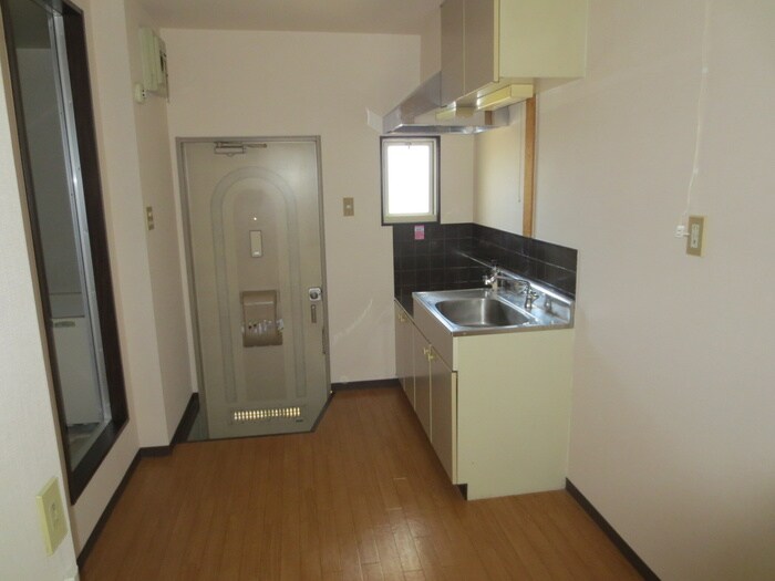 物件内観写真9　(廊下)