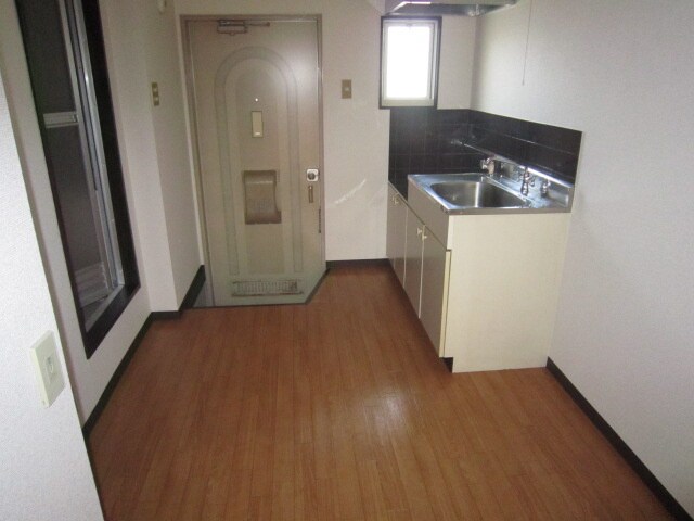 物件内観写真15　(居室)