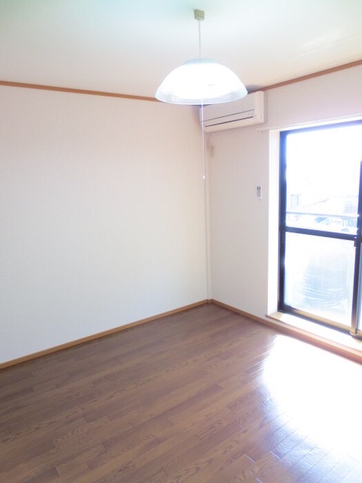 物件内観写真10　(居室)