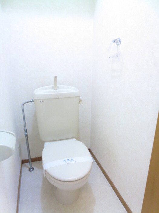 物件内観写真14　(トイレ)