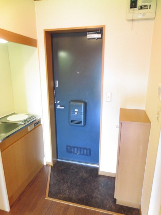 物件内観写真16　(玄関)