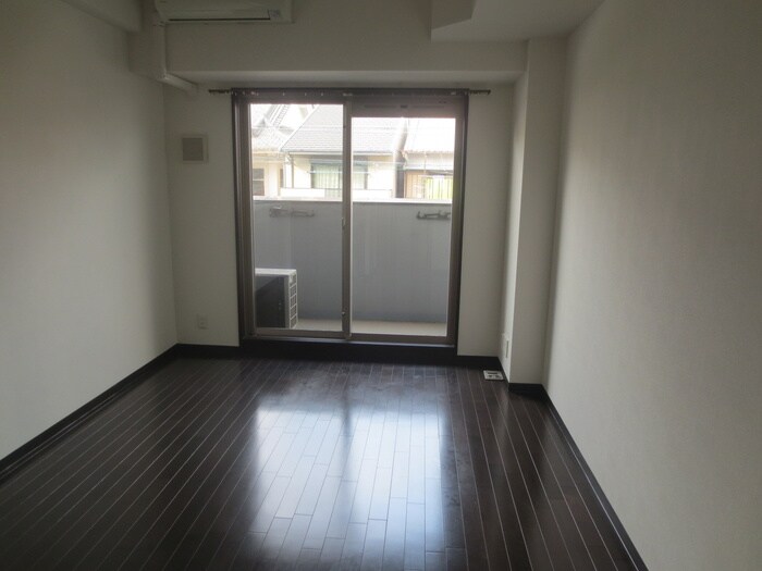 物件内観写真6　(居室)