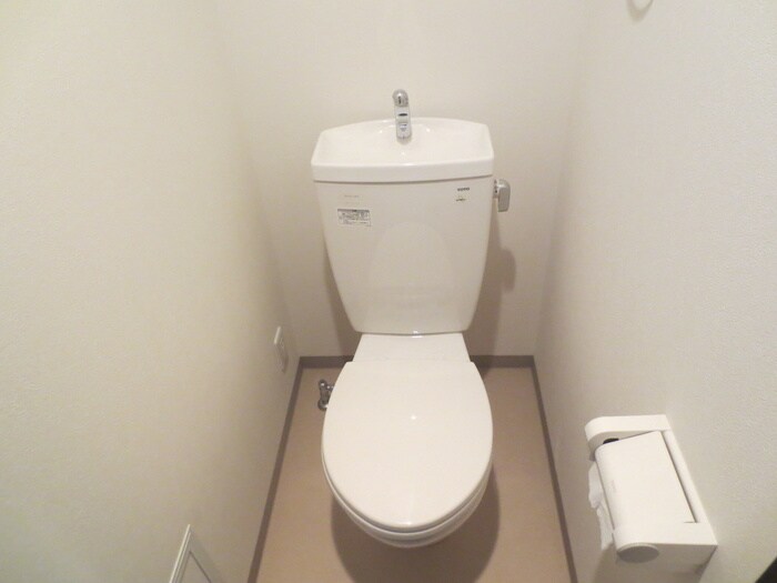 物件内観写真13　(トイレ)