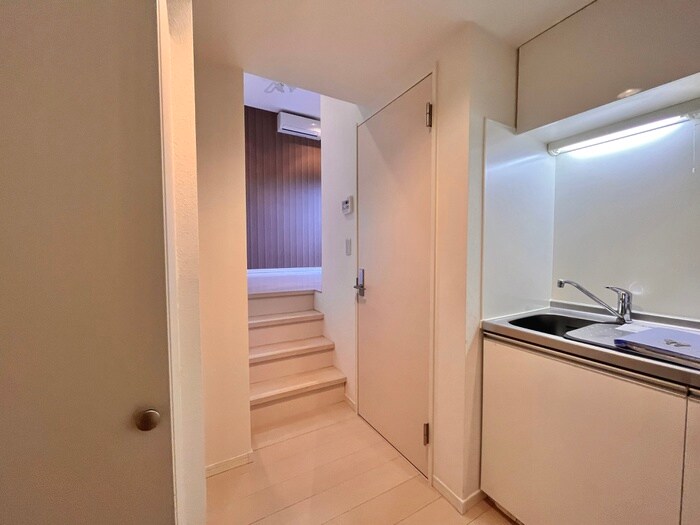 物件内観写真13　(廊下)