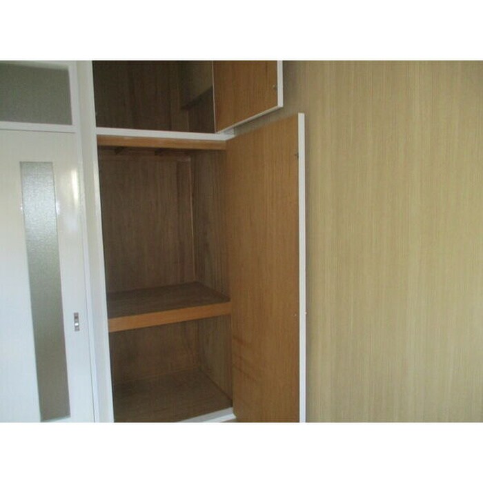 物件内観写真13　(収納)