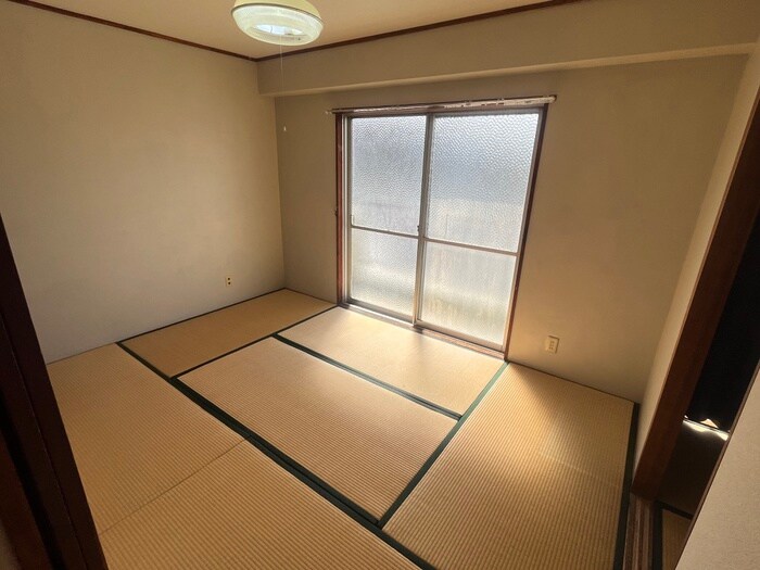 物件内観写真9　(居室)