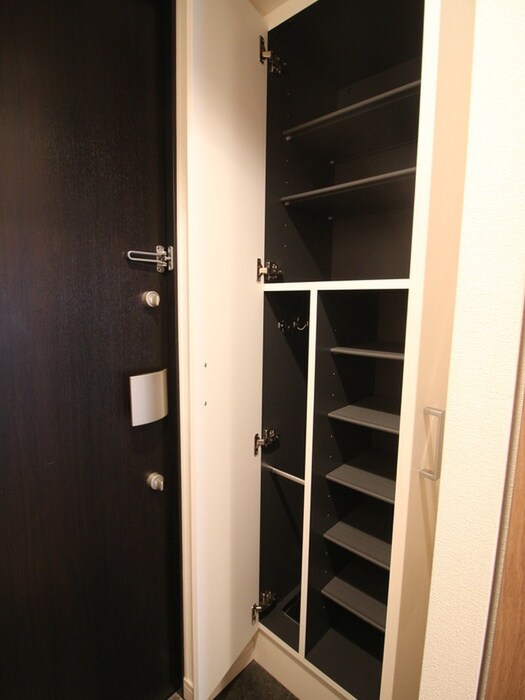 物件内観写真15　(靴箱)