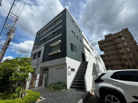 Arsa WEST３・４階外観写真