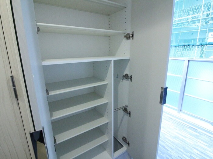 物件内観写真16　(靴箱)