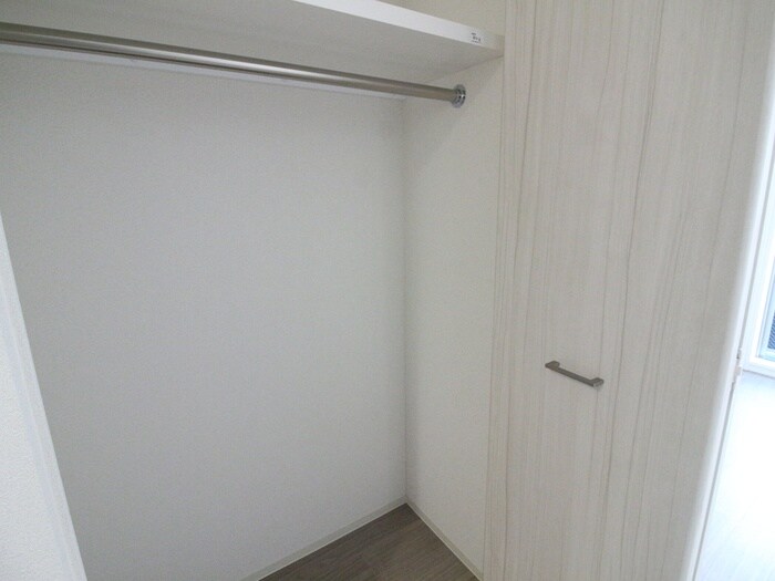 物件内観写真18　(収納)