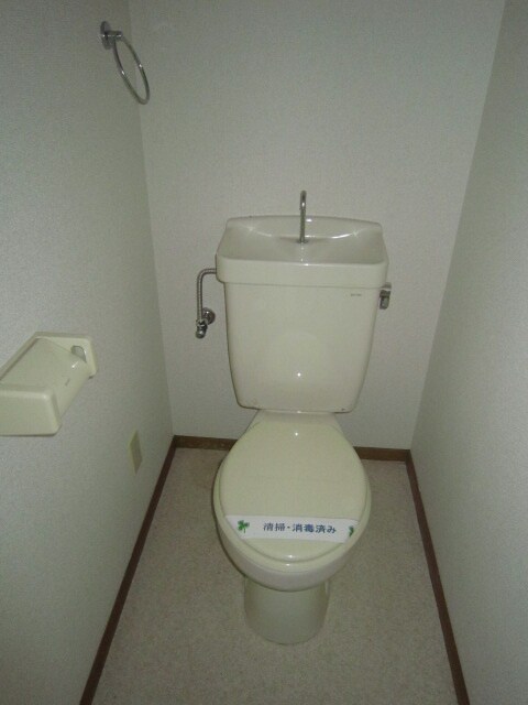 物件内観写真14　(トイレ)