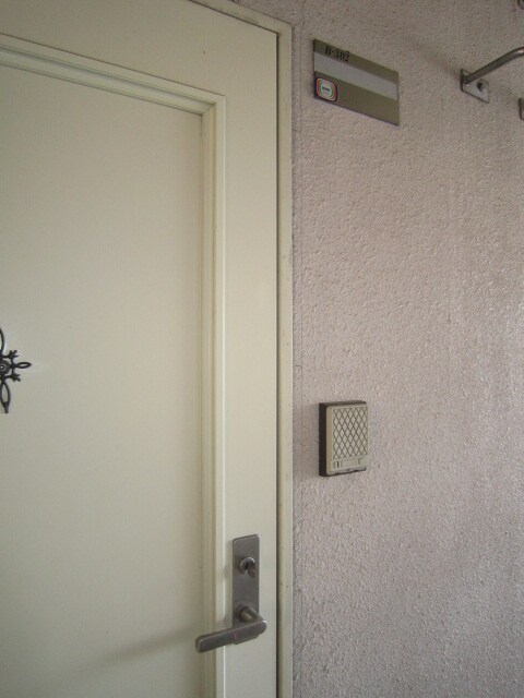 物件内観写真16　(玄関)