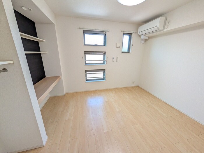 物件内観写真9　(居室)