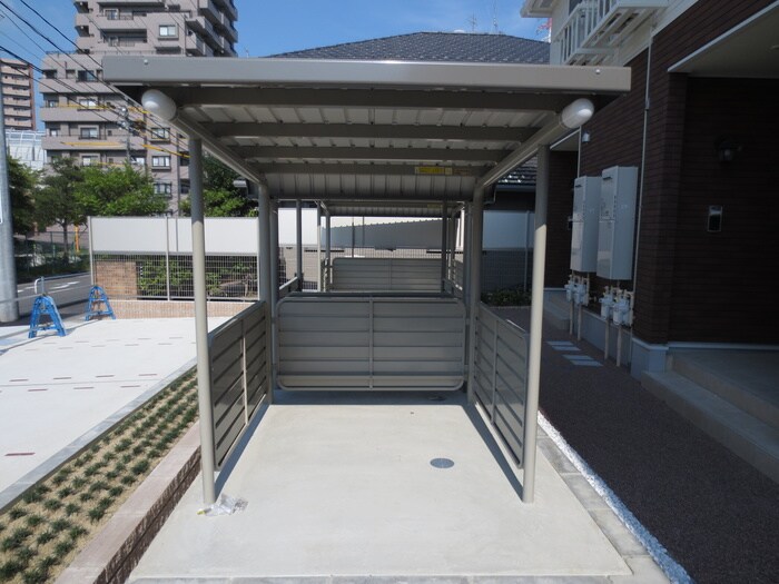 物件外観写真6　(駐輪場)