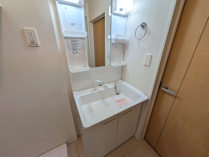 物件内観写真14　(洗面)