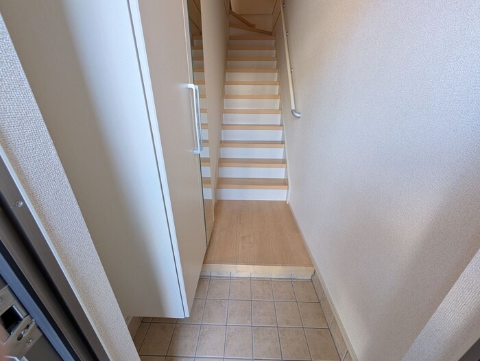 物件内観写真20　(玄関)