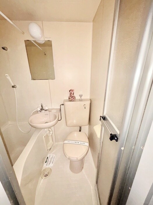 物件内観写真9　(トイレ)