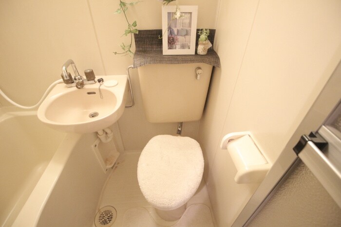 物件内観写真12　(トイレ)