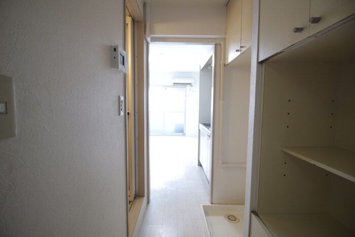 物件内観写真15　(廊下)