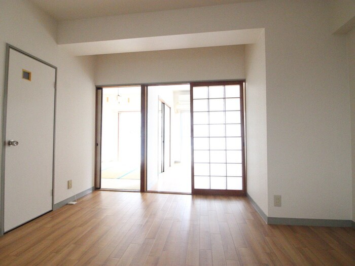 物件内観写真8　(内観写真)