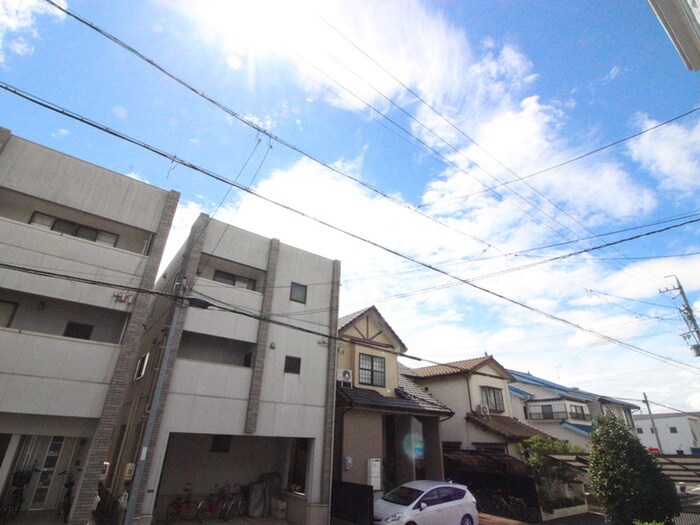 物件内観写真18　(室内からの展望)