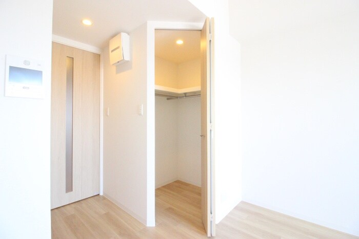 物件内観写真16　(収納)