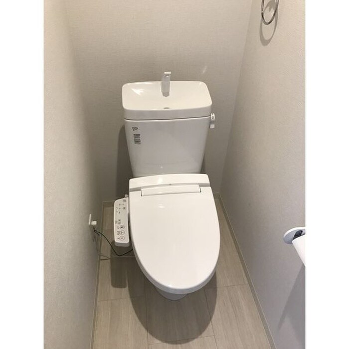 物件内観写真12　(トイレ)