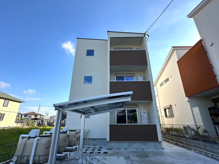 物件外観写真1　(外観写真)