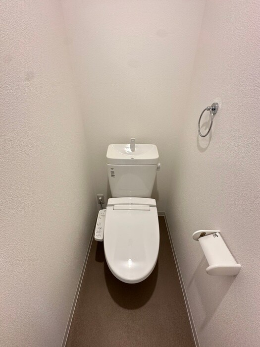 物件内観写真12　(トイレ)