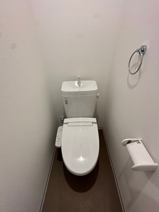 物件内観写真12　(トイレ)