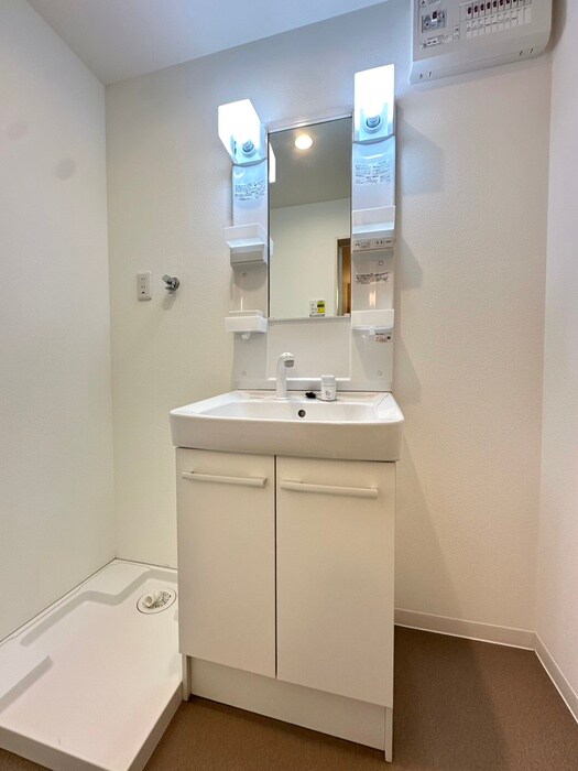 物件内観写真13　(洗面)