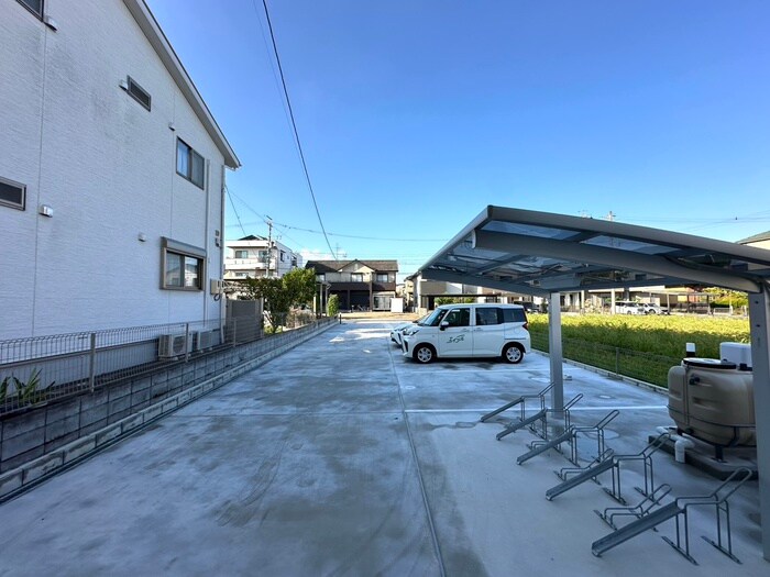 物件内観写真16　(室内からの展望)