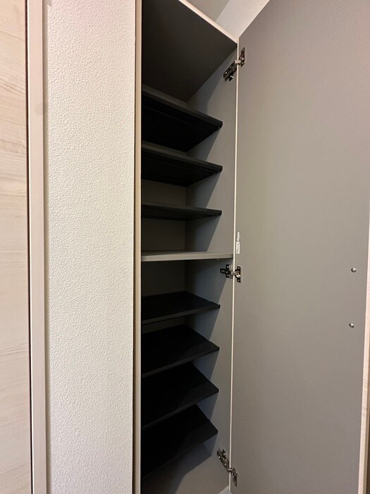 物件内観写真18　(靴箱)