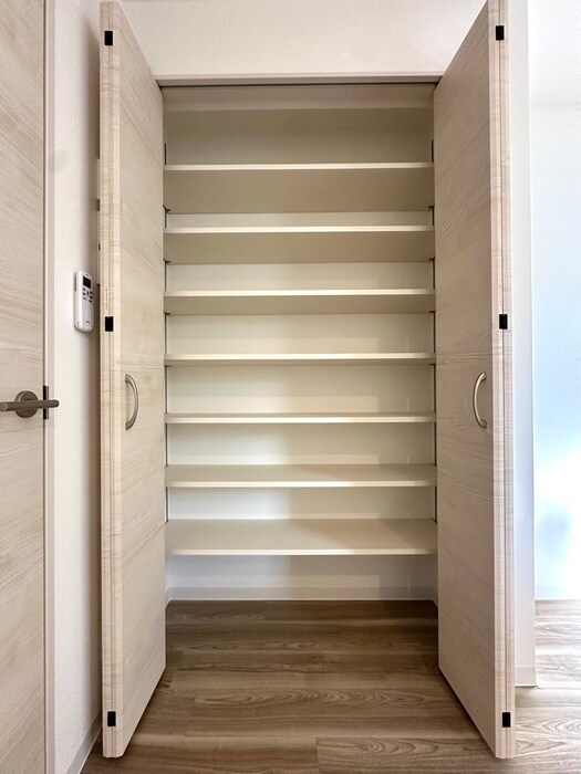 物件内観写真21　(収納)