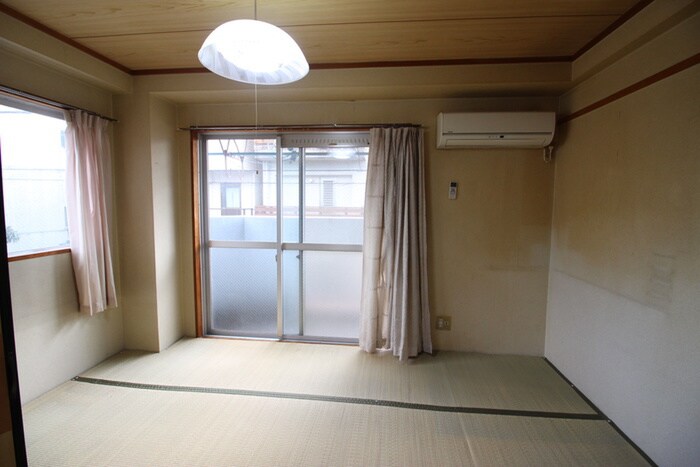 物件内観写真7　(居室)