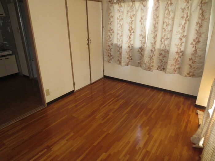 物件内観写真8　(居室)