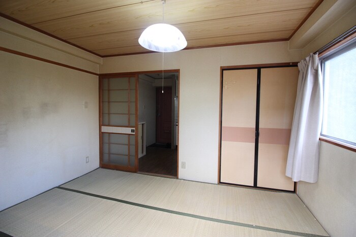 物件内観写真8　(居室)