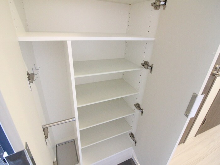 物件内観写真16　(靴箱)
