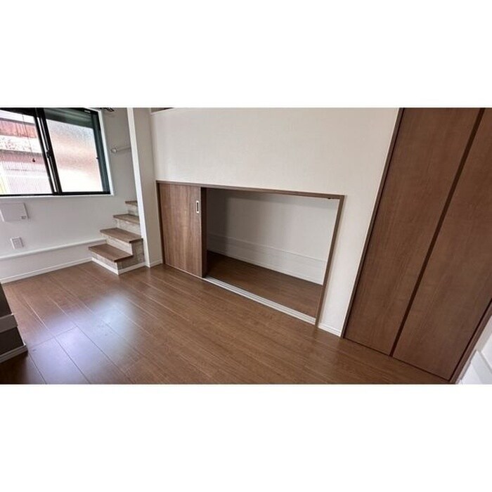 物件内観写真4　(居室)