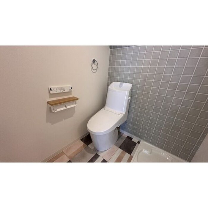 物件内観写真8　(トイレ)