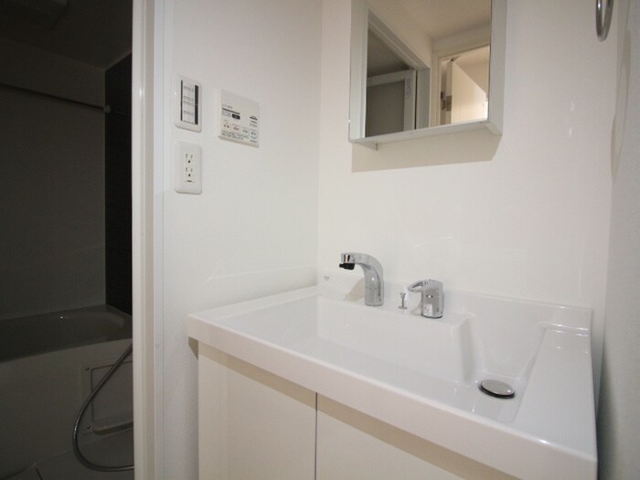 物件内観写真12　(洗面)