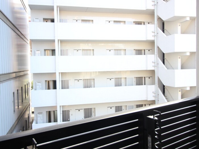 物件内観写真20　(室内からの展望)