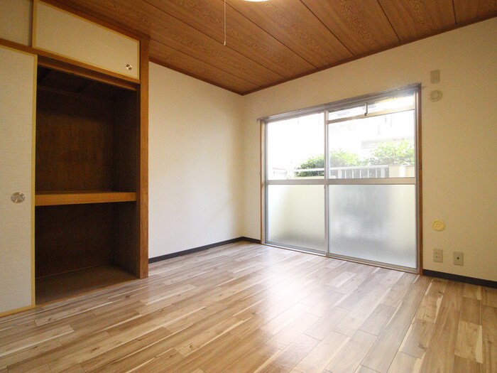 物件内観写真19　(居室)