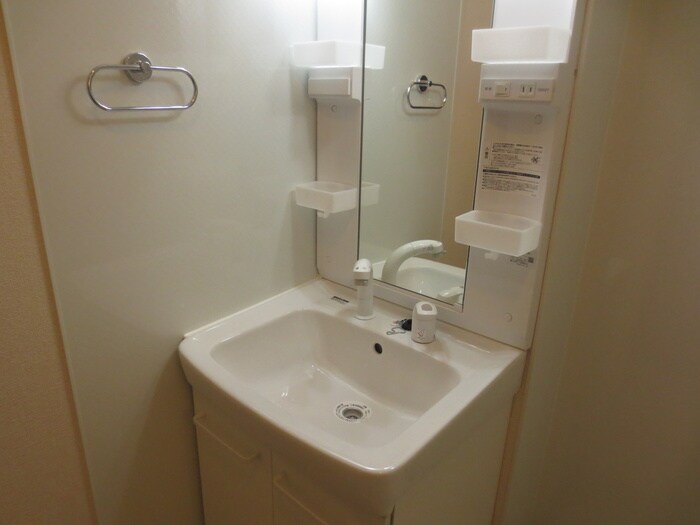 物件内観写真11　(洗面)